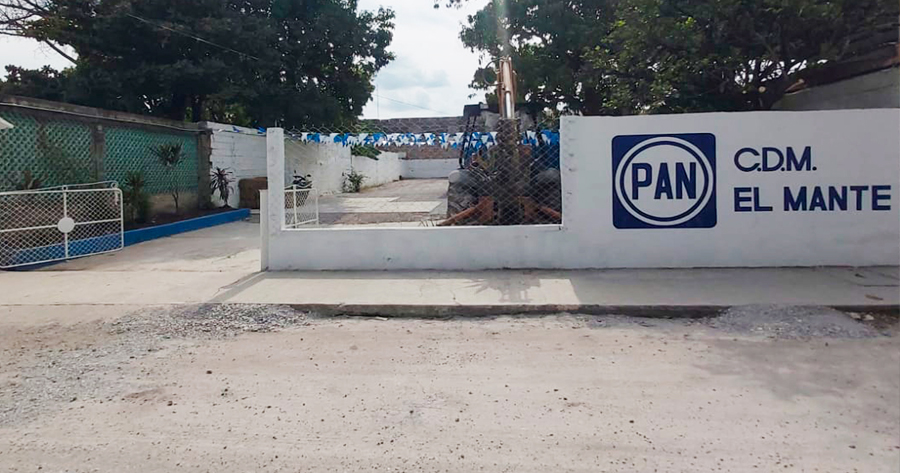 Roban Oficinas Del PAN En Mante