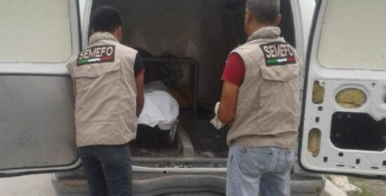 Ata cinturón a su cuello y se suicida