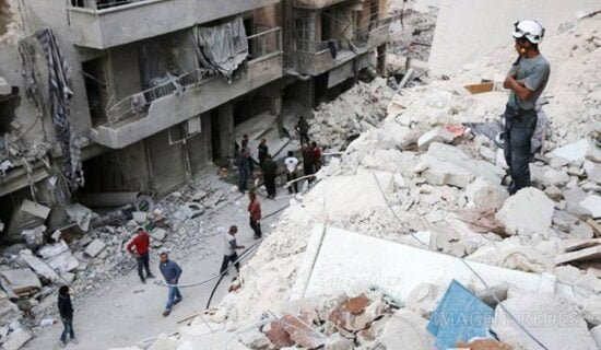Mueren 13 personas en bombardeo en Aleppo