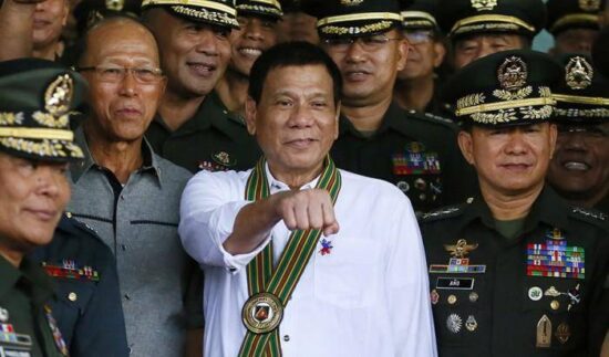 Duterte reafirma su acercamiento con China y se aleja de EU