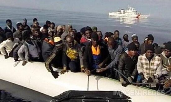 Rescatan a más de cuatro mil migrantes en Canal de Sicilia
