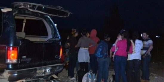 Descubren a cien ilegales por accidente