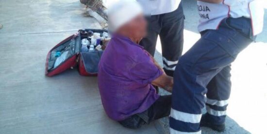 Dan cerrón a ciclista y le abren la cabeza
