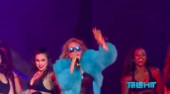 Paulina Rubio dice “Los quiero MTV” en los premios Telehit