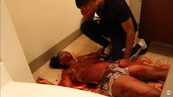Finge estar muerta para conocer reacción de su novio