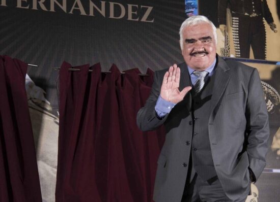 Vicente Fernández da instrucciones de como quiere morir
