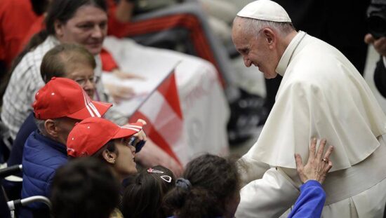 “Debemos derribar los muros que nos dividen”: Papa Francisco