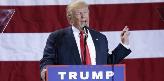 Al ataque Trump ante el escándalo