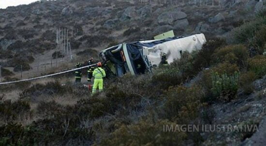 Se accidenta autobús de peregrinos; mueren 26 en Irán