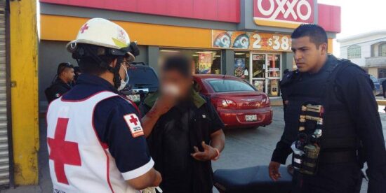 Derriban a motociclista