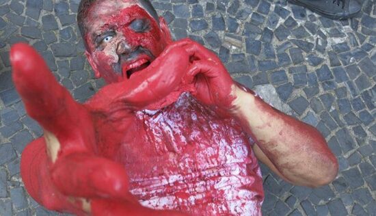«Zombis» asechan a turistas en Río de Janeiro