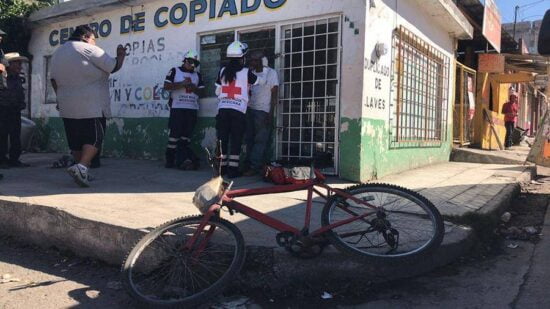 Cae de bicicleta