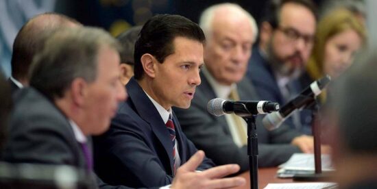 Entregan empresarios Agenda 2030 a EPN