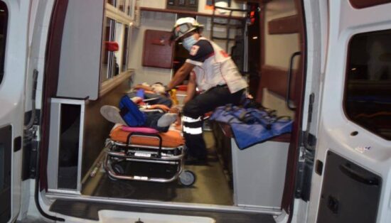 Ladrón termina hospitalizado tras recibir golpiza