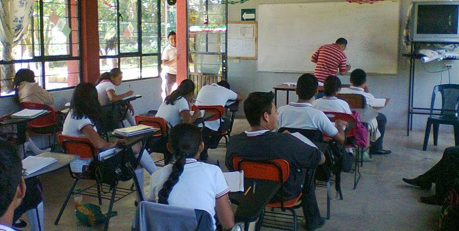 Alumnos De Congregación El Abra Estudian A Oscuras – El Diario MX