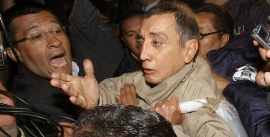 Espera deportación a Mario Villanueva