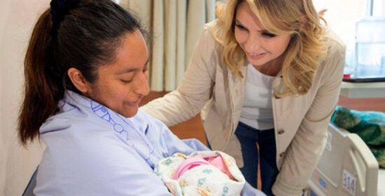 Lleva Angélica Rivera esperanza