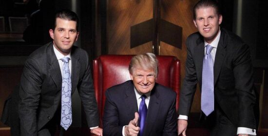 Trump se burla de Schwarzenegger