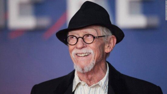 Muere John Hurt