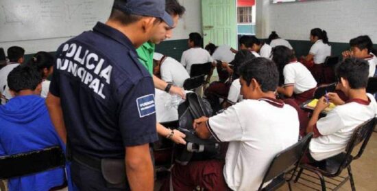 Deben padres apoyar en operativo mochila