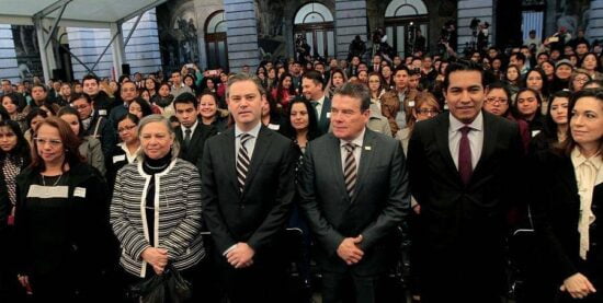 Entrega de plazas sin influyentismo