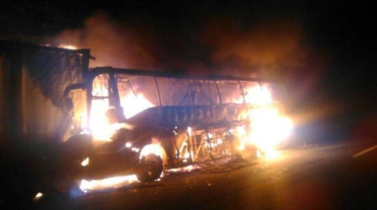 Se incendia autobús en la Puebla-México, 25 heridos
