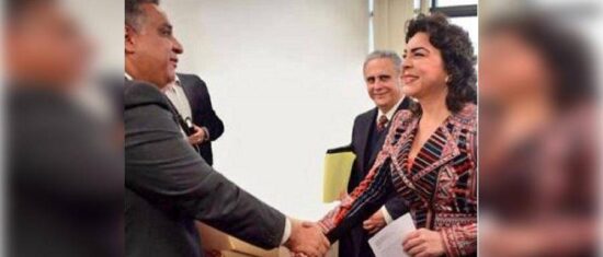 Entrega Ortega 404 mil firmas vs el ‘gasolinazo’