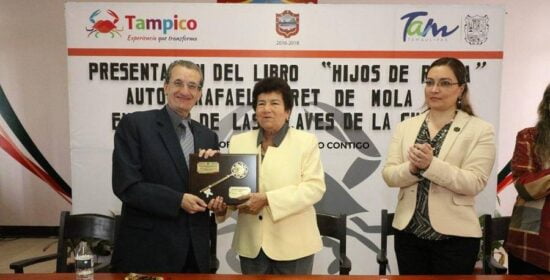 Dan llaves de Tampico a Rafael Loretde Mola