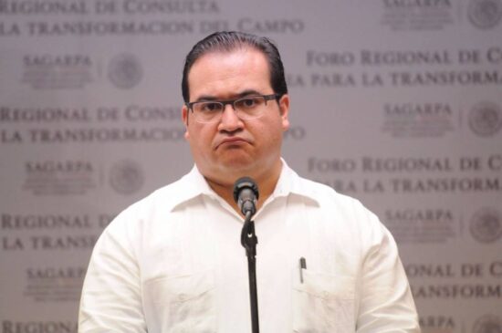Hallan 54 mil dólares en casa de suegros de Javier Duarte