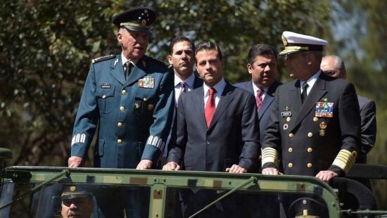 EPN encabeza Marcha de la Lealtad