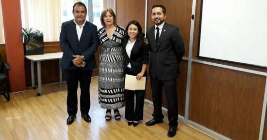 Culmina estudios de Comunicación