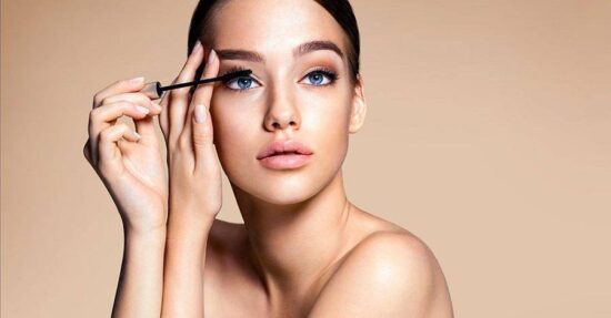 Evita usar productos de belleza vencidos