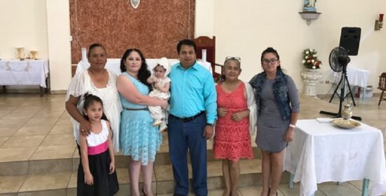 Nia recibió el bautismo