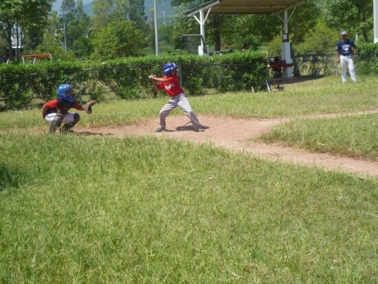 Inicia campamento de beisbol