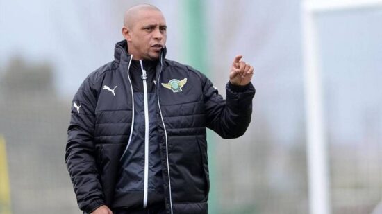 Roberto Carlos a prisión por atrasarse en pensión