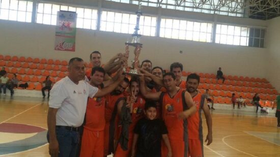 MANDA VAGÓN en basquetbol