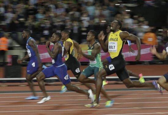 Con bronce se despide Bolt de los 100 metros