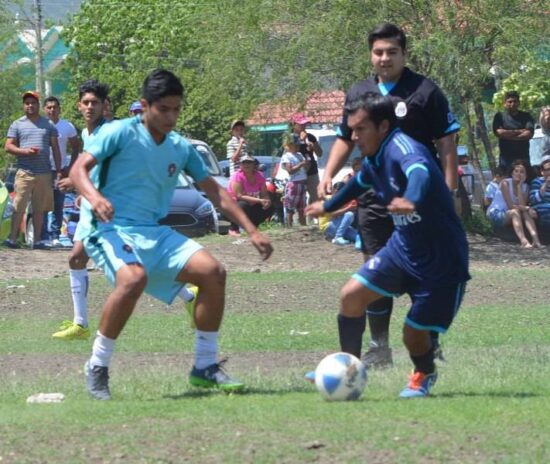 Manda Lennia en la Modelo