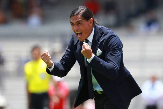 Pumas se queda sin DT; sale Palencia