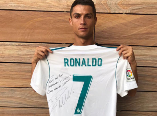 Cristiano Ronaldo Rinde tributo a víctima del sismo