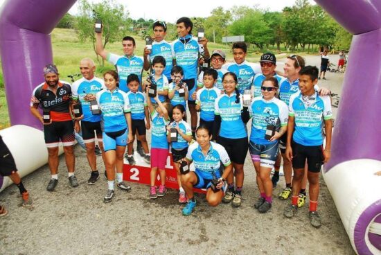 Orgullosos campeones