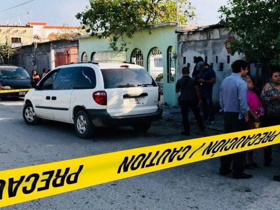 Muere discapacitado al quemarse su casa