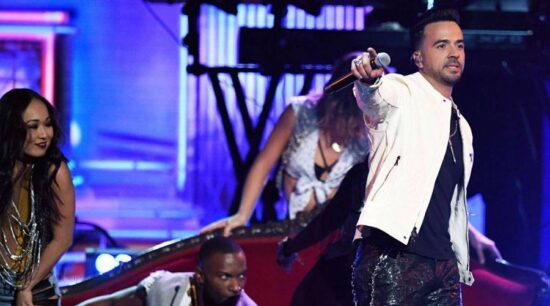 Artistas latinos se unen en Teletón USA 2018