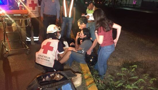 Cafre embiste a motociclista