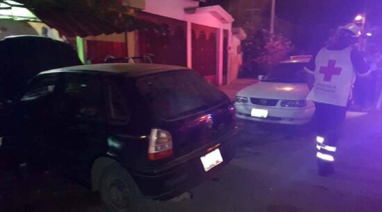 Hace ‘Chuza’ y carro le cae encima a mecánico
