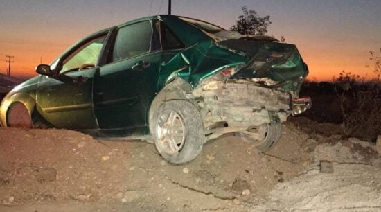 Mujer resulta lesionada en choque