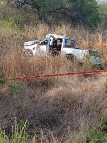 Vuelca y muere por exceso de velocidad