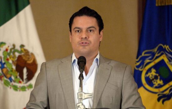 Exigen renuncia a Aristóteles Sandoval