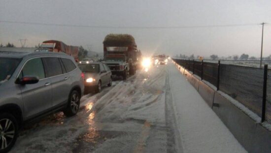 Registran lluvia y granizo