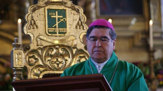 Llama Iglesia católica a recuperar confianza